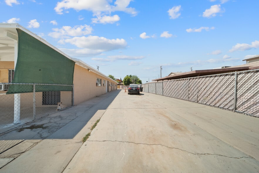 More Photos Of 942 G St, Brawley Multifamily For Sale
