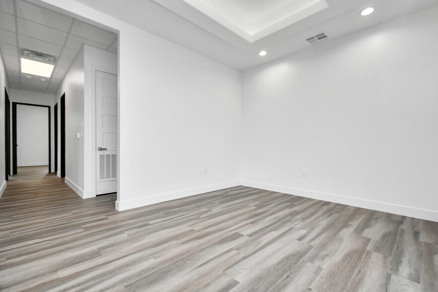 More Photos Of 4807 Sugar Grove Blvd, Stafford Medical For Lease