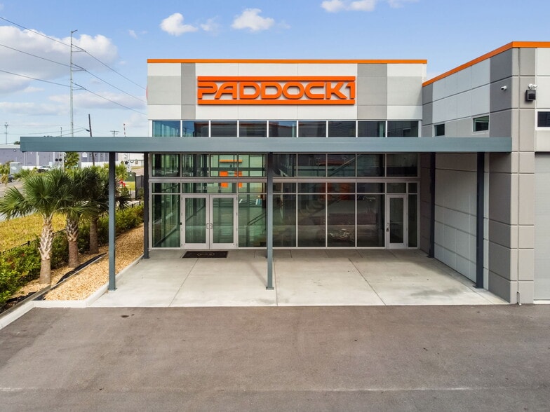 More Photos Of 1111 N 34th St, Tampa Self Storage For Sale