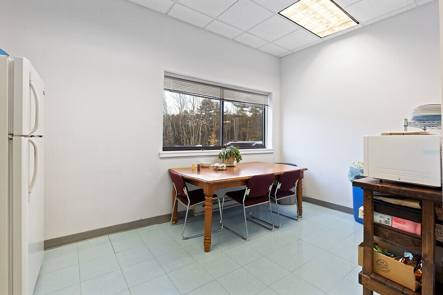 More Photos Of 4 Industrial Pky, Brunswick Manufacturing For Lease