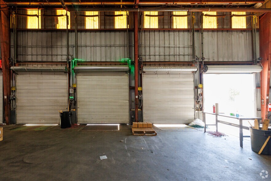 More Photos Of 119 Anderson Ct, Dothan Warehouse For Lease