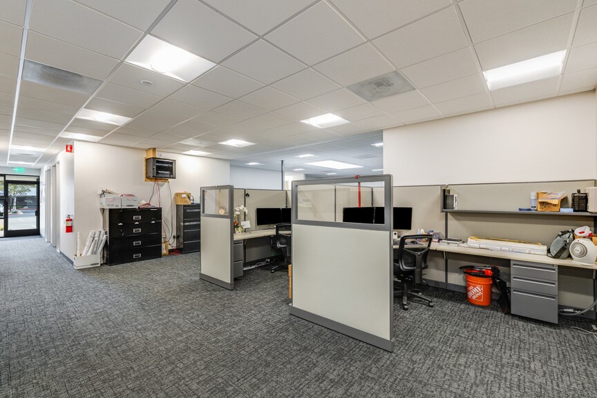 More Photos Of 780 Montague Expy, San Jose Showroom For Lease