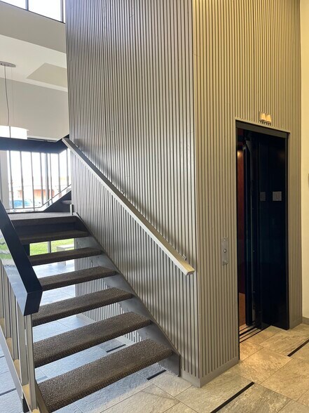 More Photos Of 5702 S Staples, Corpus Christi Unknown For Lease