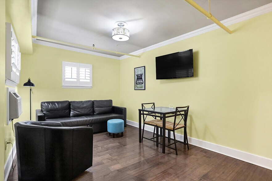 More Photos Of 35 S Main St, Batesville Warehouse For Sale