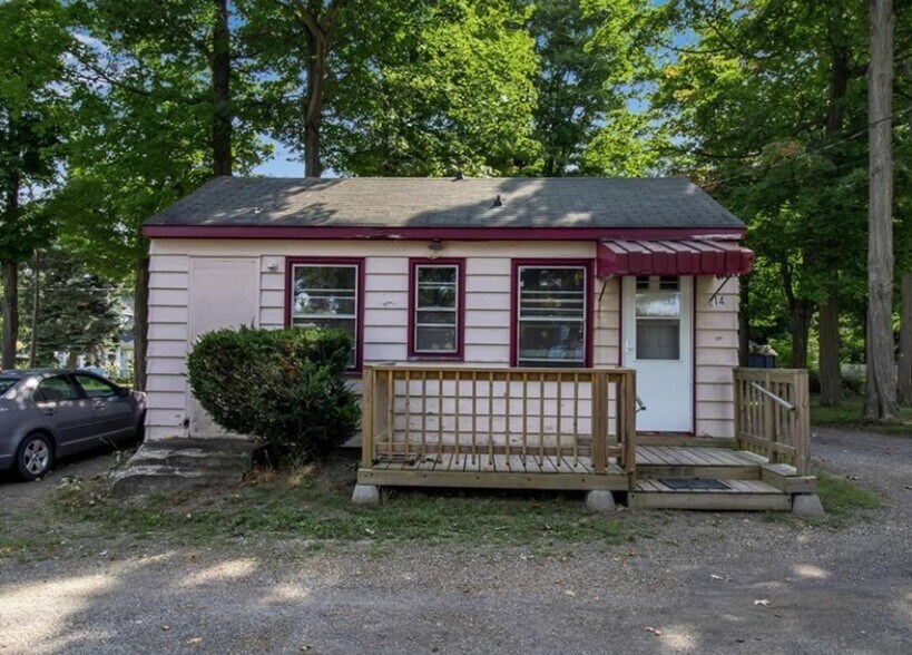 More Photos Of 6879 Erie Rd, Derby Apartments For Sale