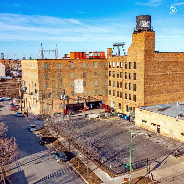 More Photos Of 345 N Loomis St, Chicago Loft Creative Space For Sale