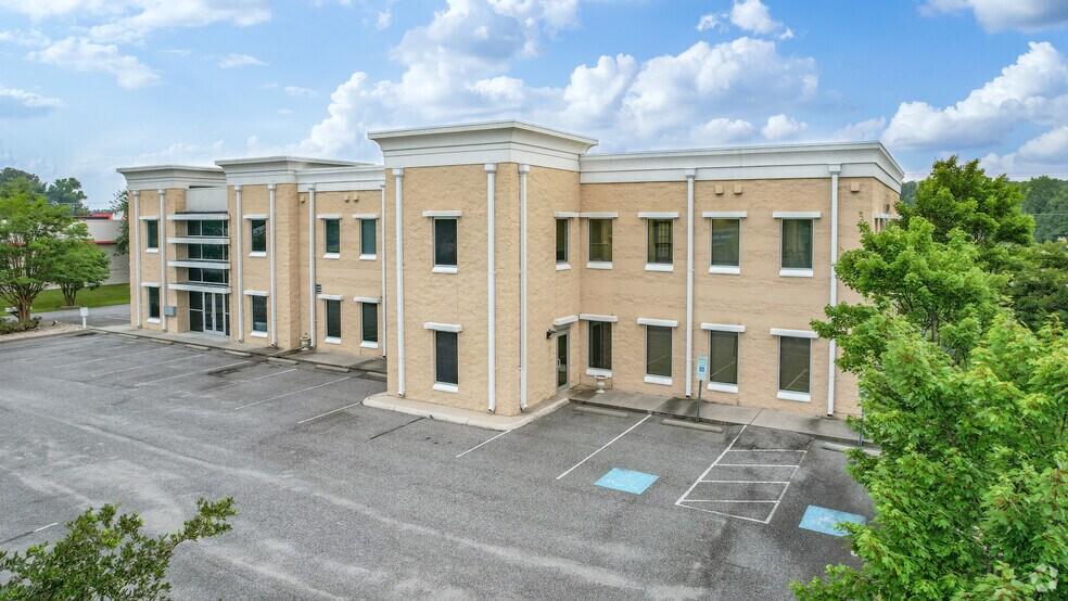 More Photos Of 109 Currituck Commerical Dr, Moyock Office For Lease