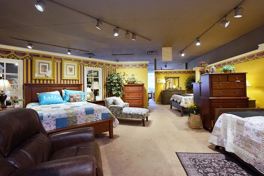 More Photos Of 1229 Castleton Ave, Staten Island Storefront For Lease