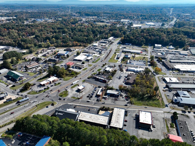 More Photos Of 2595 Georgetown Rd, Cleveland Hotel For Sale