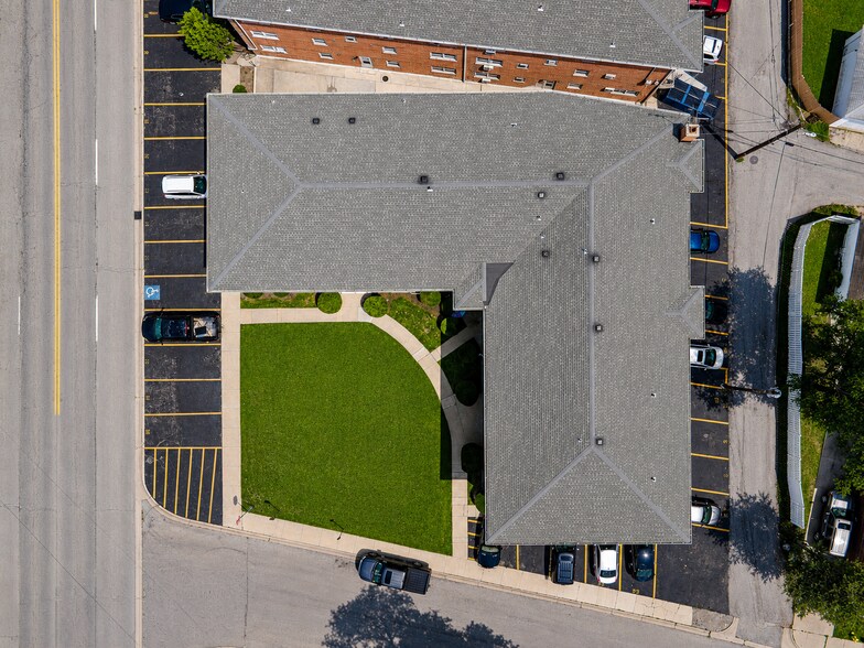 More Photos Of 1025-1049 W Vermont St, Calumet Park Apartments For Sale