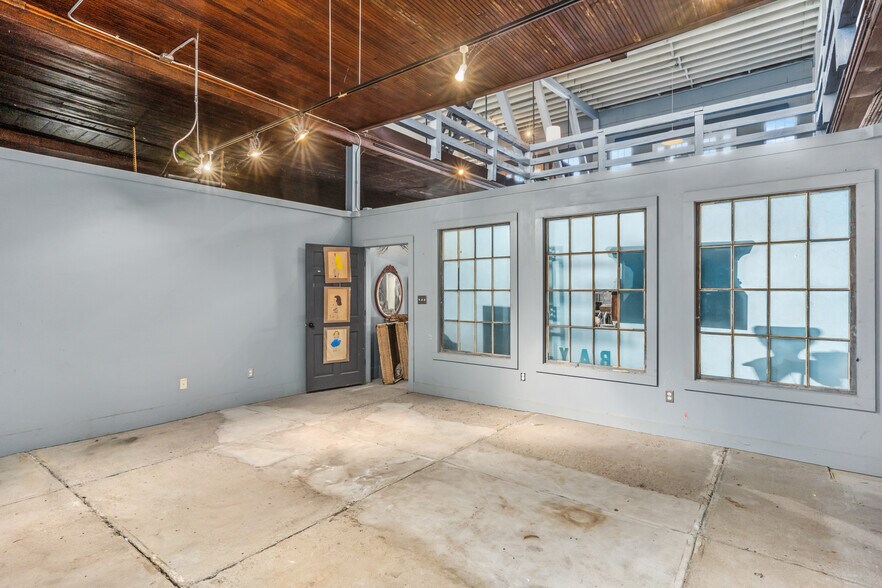 More Photos Of 705-707 Cherry Aly, Hudson Warehouse For Lease