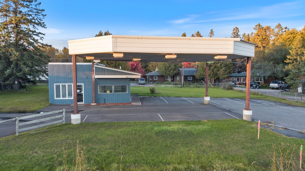 More Photos Of 1219 7th Ave, Two Harbors Convenience Store For Sale