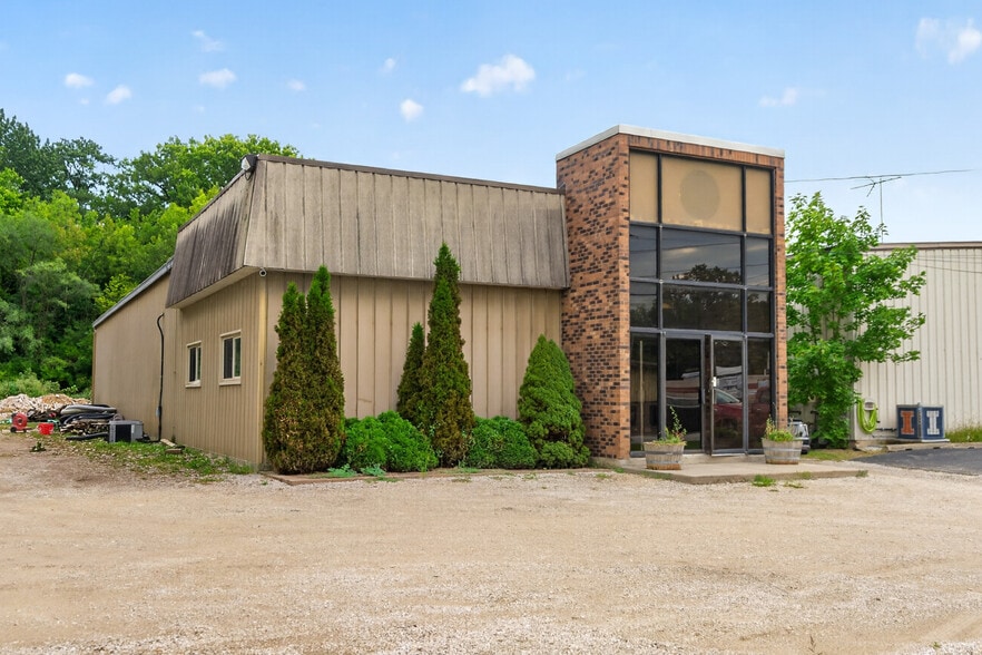 Primary Photo Of 520 S River St, Batavia Warehouse For Sale