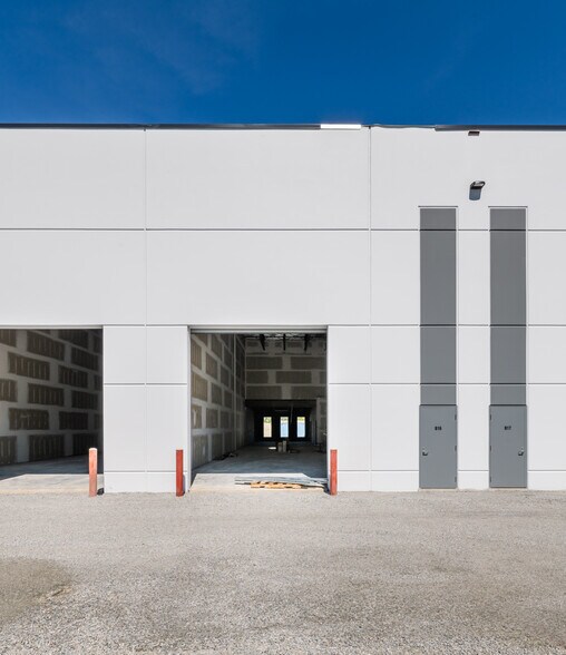 More Photos Of 8650 Dewdney Trunk Rd, Mission Warehouse For Sale