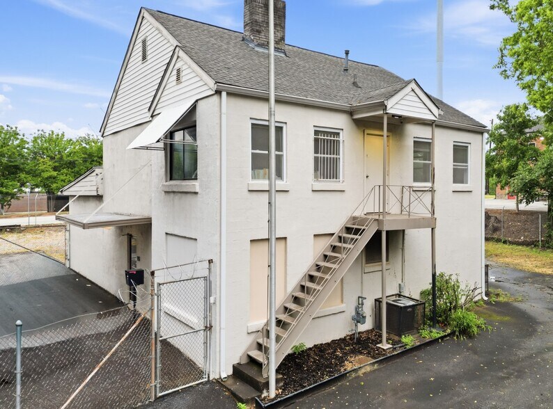 Primary Photo Of 751 Rice St NW, Atlanta Flex For Sale