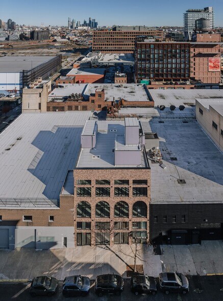 More Photos Of 57 N 9th St, Brooklyn Storefront For Sale