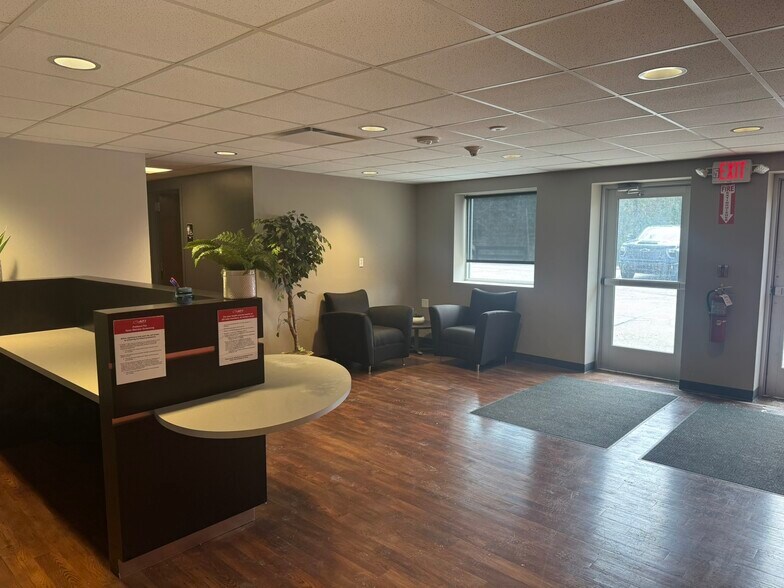 More Photos Of 4765 Jackson Rd, Ann Arbor Freestanding For Sale