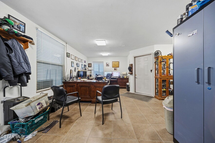 More Photos Of 5368 Doniphan Dr, El Paso Service For Sale