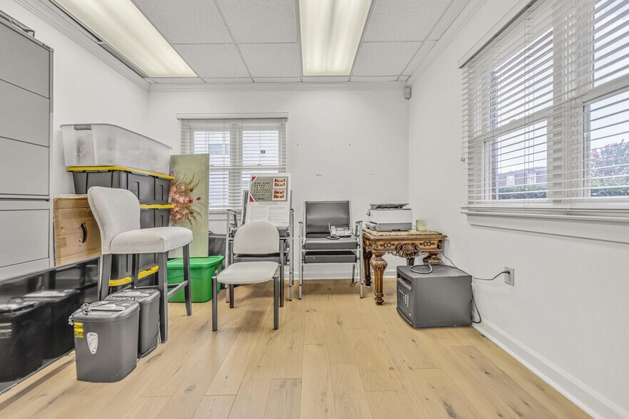 More Photos Of 751 Walnut Knoll Rd, Cordova Office For Sale