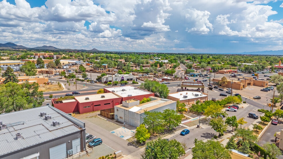 More Photos Of 1226 Flagman Way, Santa Fe Office For Sale