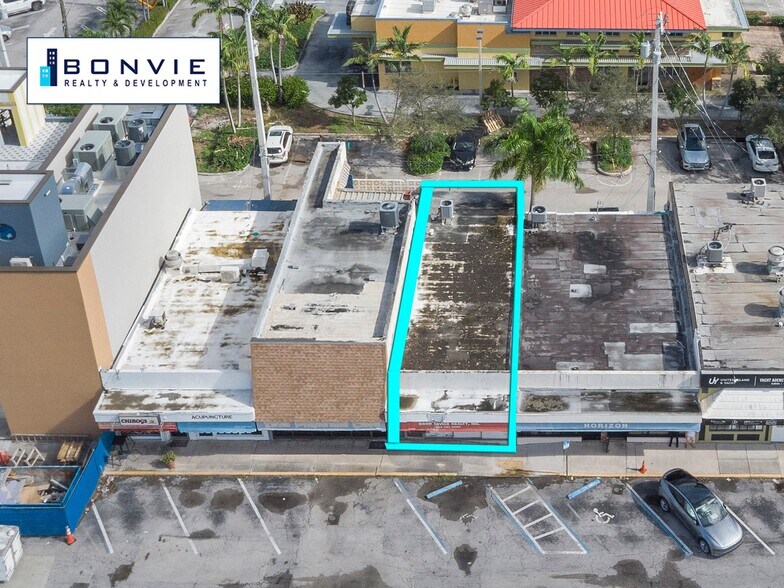 More Photos Of 1085 SE 17th St, Fort Lauderdale Office For Sale