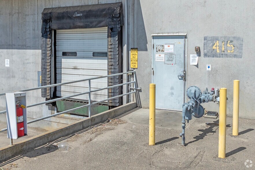 More Photos Of 415 Codoni Ave, Modesto Warehouse For Lease