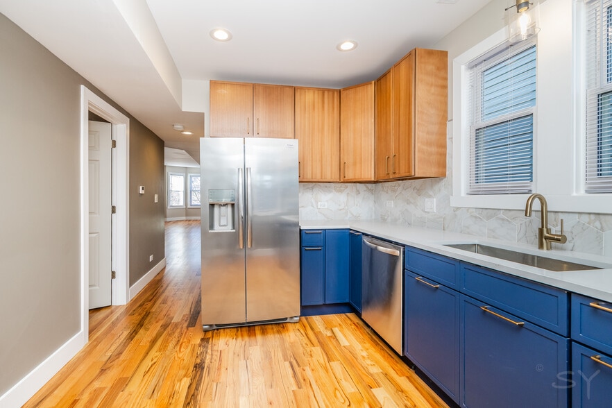 More Photos Of 6129 N Ravenswood Ave, Chicago Multifamily For Sale