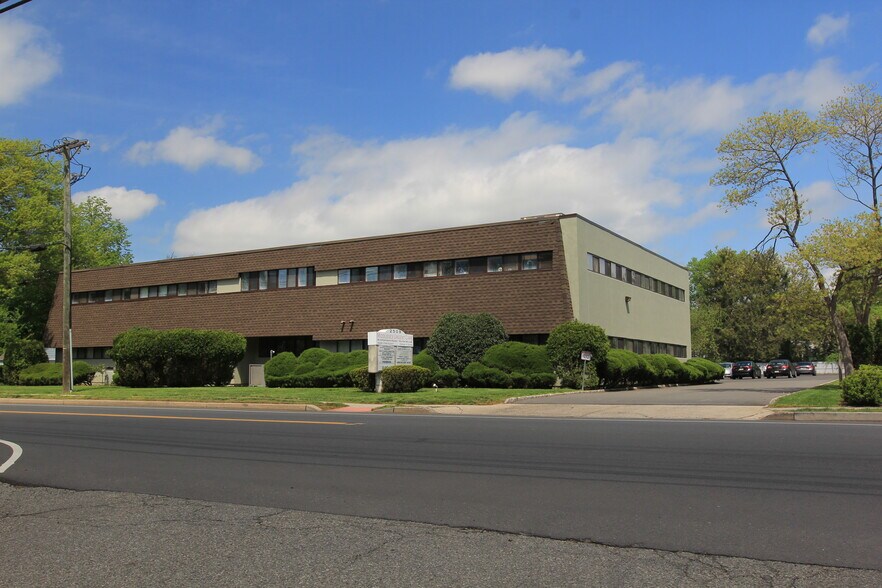 More Photos Of 2509 Park Ave, South Plainfield Office For Lease