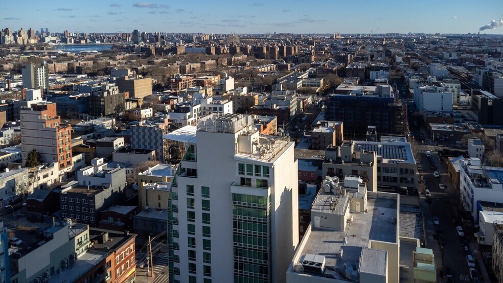 More Photos Of 39-05 29th St, Long Island City Hotel For Sale