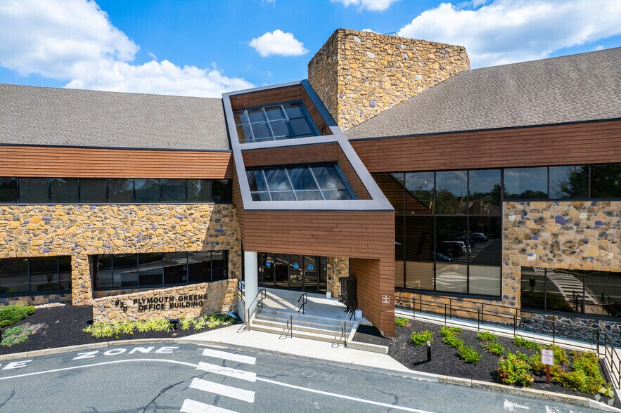 More Photos Of 920 Germantown Pike, Plymouth Meeting Medical For Lease