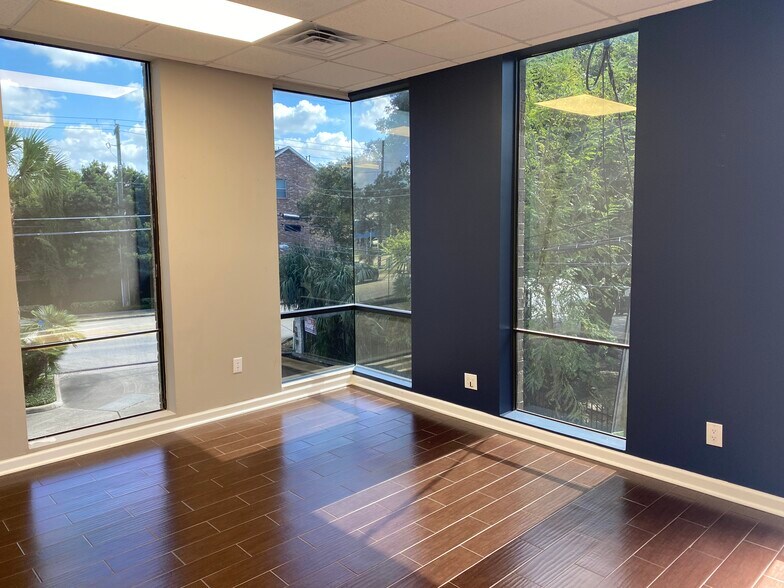 More Photos Of 1345 Campbell Rd, Houston Medical For Lease