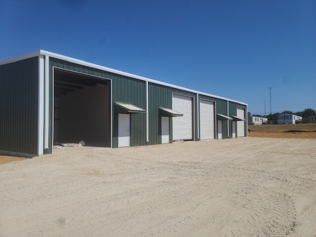 Primary Photo Of 185 Cowboy, Calhoun Warehouse For Lease