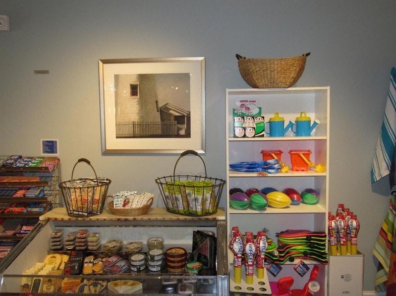 More Photos Of 14 Truro Center Rd, Truro Freestanding For Lease