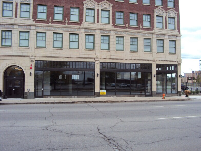 More Photos Of 131-137 E 5th Ave, Gary Apartments For Lease