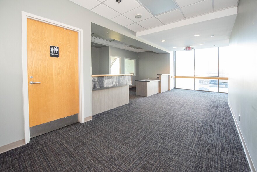 More Photos Of 4361 Boniface Pky, Anchorage Healthcare For Sale
