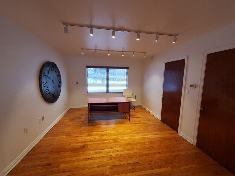 More Photos Of 5083 Buffalo Rd, Erie Medical For Sale