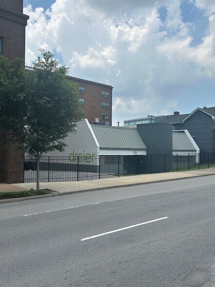 More Photos Of 709 President Ronald Reagan Way, Nashville Land For Sale