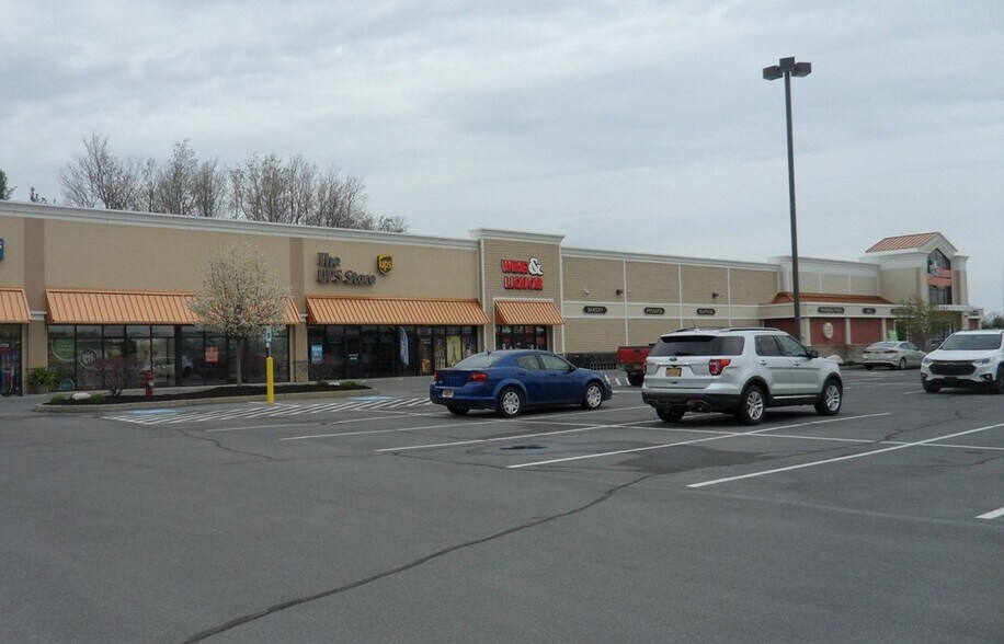 More Photos Of 43449 State Route 12, Alexandria Bay Supermarket For Lease