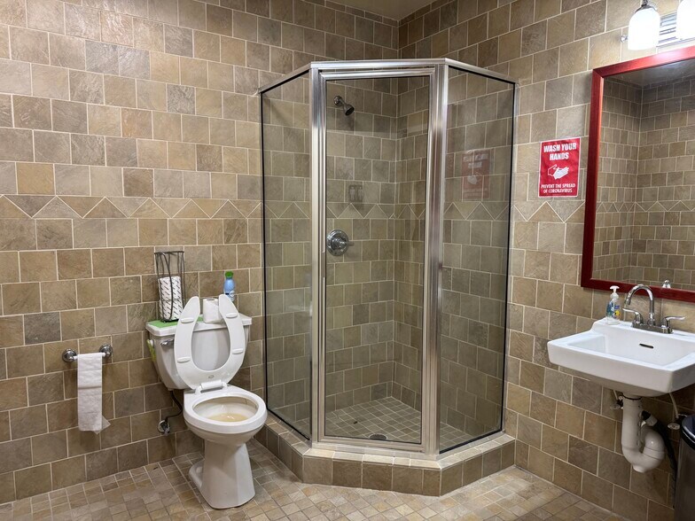 More Photos Of 15255 NW 82nd Ave, Miami Lakes General Retail For Lease