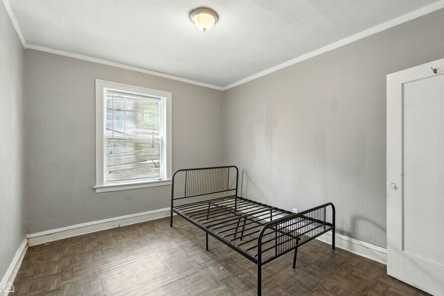 More Photos Of 936 E 80th St, Chicago Apartments For Sale