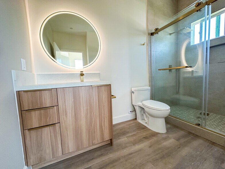 More Photos Of 2840 Wellington Rd, Los Angeles Multifamily For Sale