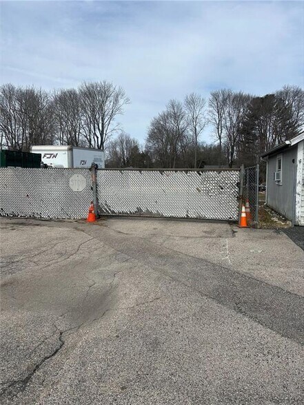 More Photos Of 3471 Kingstown Rd, South Kingstown Land For Lease