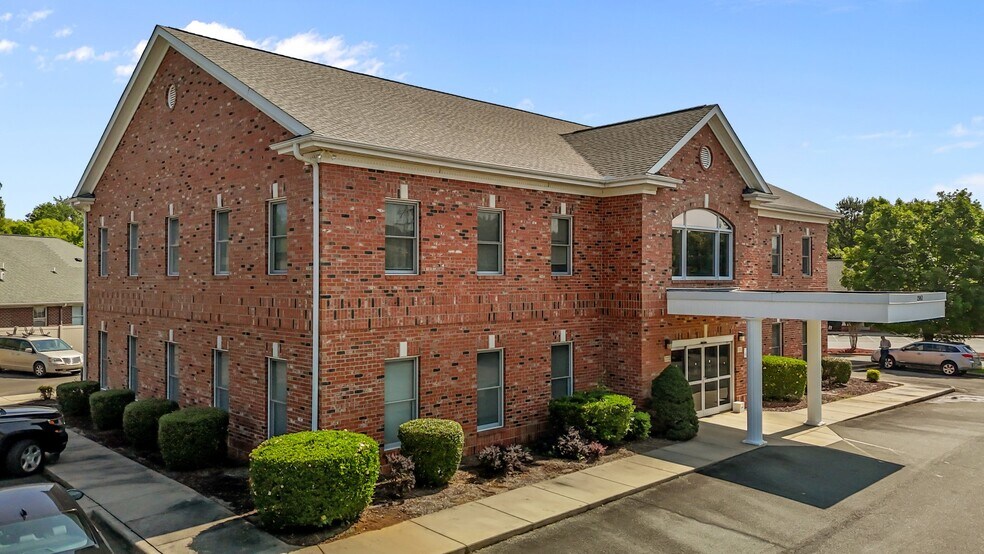 More Photos Of 2961 Crouse Ln, Burlington Medical For Sale