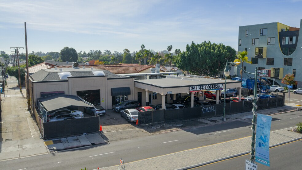More Photos Of 2505 University Ave, San Diego Auto Repair For Sale