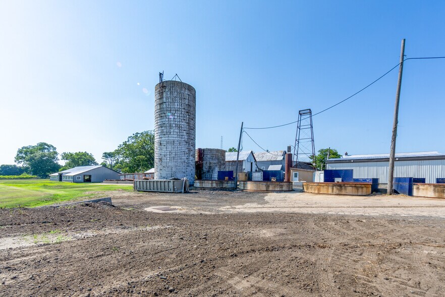 More Photos Of 27058 Mount Pleasant Rd, Columbus Winery Vineyard For Sale