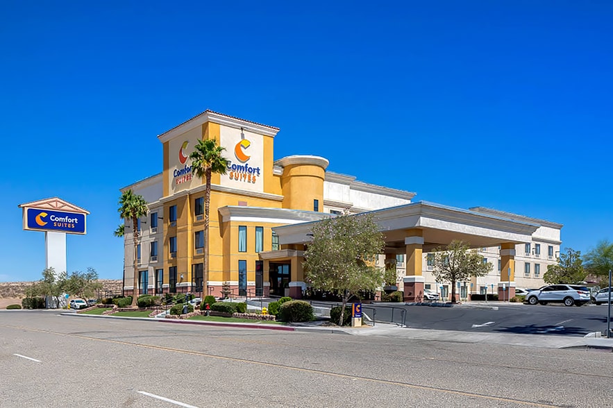 Primary Photo Of 2571 Fisher Blvd, Barstow Hotel For Sale