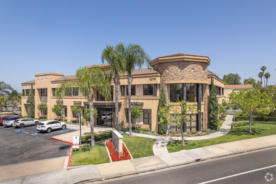 Primary Photo Of 12791 Newport Ave, Tustin Medical For Lease