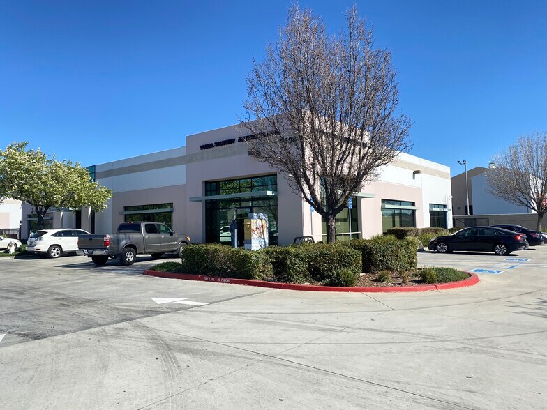 More Photos Of 2508 Verne Roberts Cir, Antioch Research And Development For Sale