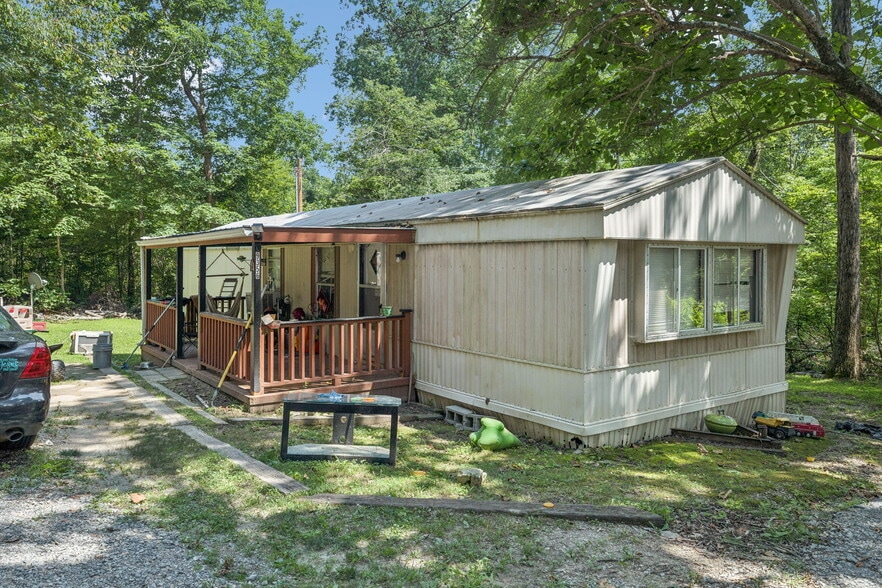 More Photos Of 9314 Beeler Ct, Bon Aqua Manufactured Housing Mobile Home Park For Sale