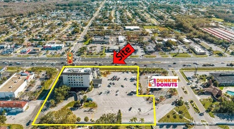 More Photos Of 2435-2437 US Highway 19, Holiday Office Residential For Lease